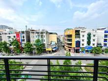 Hình ảnh 2 phòng ngủ new 100% rộng 70m2 ban công ngay Phan Xích Long