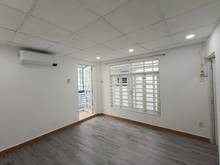 Hình ảnh Nhà Nguyên Căn 1 Trệt 2 Lầu 2Pn 3WC Hẻm Xe Máy