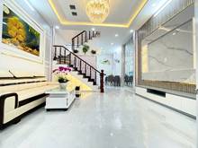 Hình ảnh Nhà đẹp, hẻm xe hơi Thị Trấn Nhà Bè, 5m x 11m. Trệt 3 lầu, DTSD 200m2.