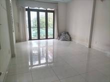 Hình ảnh Cho Thuê Gấp HXH Cộng Hòa,f12.Dt 4x15m,3 Lầu,20 Triệu/Tháng
