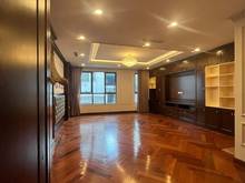 Hình ảnh Siêu Phẩm Hoàng Cầu Dt 130m Mt 5m nhà 4 tầng kinh doanh mọi mô hình