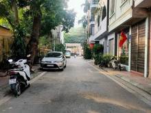 Hình ảnh Bán gấp nhà phố Nguyễn Văn Cừ,phân lô sát ô tô dt 34m2 giá 3+ tỷ