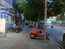 Hình ảnh Bán gấp nhà mặt phố Mạc Thái Tổ, Cầu giấy, Hà Nội. Lô góc, nở hậu.