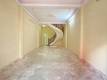Hình ảnh Cho thuê nhà Đường 8m, 4x20, 3 Tầng 4PN tại Kênh Tân Hoá Quận Tân Phú