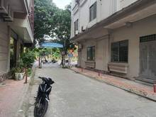 Hình ảnh Cầu Giấy- Ô tô tránh- vỉa hè- 93M2- 13.5 TỶ