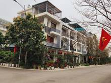Hình ảnh Bán nhà Lê Trọng Tấn – vỉa hè sân bóng – thang máy 80m2, MT9m,12.25tỷ