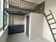 Hình ảnh Duplex có cửa sổ lớn đón nhiều nắng nằm ngay ngã tư Thủ Đức