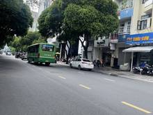 Hình ảnh Cho thuê lại nhà nguyên căn Mặt tiền  đường C1, P. 13, Quận Tân Bình: