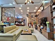 Hình ảnh Chính chủ bán nhà kim mã - ba đình 50m2*5t, kinh doanh sầm uất 5,3 tỷ.