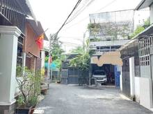 Hình ảnh Bán gấp nhà gần Vincom Lê Văn Việt, Q.9, giá rẻ, xe hơi quay đầu.