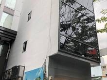 Hình ảnh Cho thuê tòa nhà MT ốp kính view đẹp đường Trường Sơn tân bình
