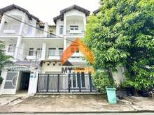 Hình ảnh Style Hiện Đại Villa Trống Suốt Sau Lưng Metro Q2 Giá Rẻ