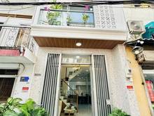 Hình ảnh Kẹt tiền đi nước ngoài bán nhà đ.số 3, p9, GV, 60m2, 1tỷ950, sổ riêng.