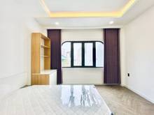 Hình ảnh Studio nội thất xịn cửa sổ đón nắng nằm ngay Nguyễn Thị Thập Quận 7