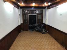 Hình ảnh Cho Thuê Nhà Mặt Tiền Lê Lư Quận Tân Phú 3 Tầng 3 Phòng Giá 13 Triệu