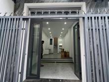 Hình ảnh nhà nguyên căn bàn giao mới đã lót sàn gỗ nội thất cơ bản