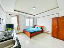 Hình ảnh Phòng cho thuê Full tiện nghi, cửa sổ siêu thoáng. 2' qua Lotte Q7
