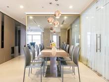 Hình ảnh •	VINHOMES- chuyển nhượng căn 4PN  tầng cao, căn đầu hồi view triệu đô
