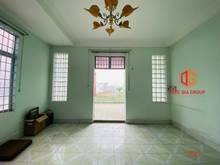 Hình ảnh Chủ cần tiền bán gấp căn nhà 1 trệt 2 lầu mặt tiền đường Võ Thị Sáu