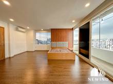 Hình ảnh Penthouse 50m2 - View Landmark - Ban công rộng như sân vườn - Full NT