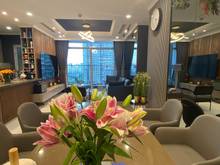 Hình ảnh •	VINHOMES- chuyển nhượng căn 3PN  tầng trung, căn đầu hồi view triệu