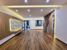 Hình ảnh Hàng nhỏ xinh mặt phố Kim Mã, lô góc, 6T thang máy, 23,5 tỷ