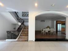 Hình ảnh Bán nhà Mặt Tiền đường Đề Thám Quận 1 Giá Rẽ 8x20m 1 hầm 5 tầng Giá 65