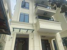 Hình ảnh Cho thuê nhà ở mới 100% bàn giao full nội thất 5PN sàn gỗ thang máy