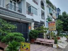 Hình ảnh Cho Thuê Nhà mặt Tiền D2 Nguyễn Gia Trí P 25 Q Bình Thạnh 4x20m 2 Tầng