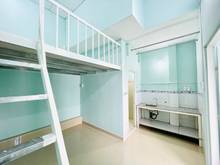 Hình ảnh Phòng Gác lửng _ Rộng 30m2 _ Mới 100% _ Đối diện vinhomes_ ĐH FPT, CNC