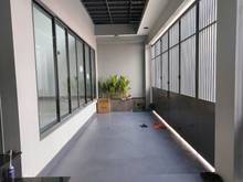 Hình ảnh Tòa nhà cho thuê phù hợp để ở, làm văn phòng 500m2 4000$/tháng