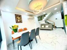 Hình ảnh Chỉ nhỉnh 5 tỷ có nhà Đúc 3 Lầu Sát bên Quận 1