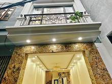 Hình ảnh Bán nhà đẹp Kim Mã Ba 45m2*6t thang máy, oto cách nhà 5m giá 8,8 tỷ.