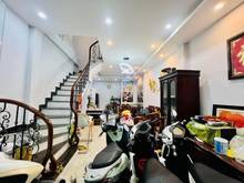 Hình ảnh Bán nhà phố Phương Mai – Ô tô đỗ cửa - Nội thất nhập – Dt45m2