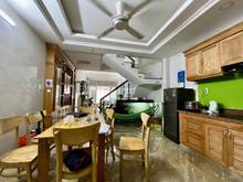 Hình ảnh Bán gấp căn nhà cách mạng tháng 8,P10,Quận 3,DT:44m2,Giá 3,3tỷ ,SHR