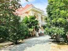 Hình ảnh Dinh thự P.Thảo Điền cực đẹp - DT: 30x40m, hồ bơi và sân vườn rất rộng