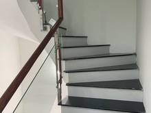 Hình ảnh Nhà đẹp Ngọc Thụy. Ô tô đỗ cửa, ngõ thông.
