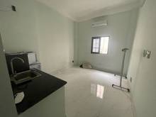Hình ảnh Studio cửa sổ trời, có bảo vệ, thang máy, giờ giấc tự do