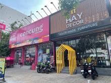 Hình ảnh (10x22m) Cho Thuê nhà Mặt Tiền đường 3/2, Quận 10, 1 Lầu DTSD 400m2