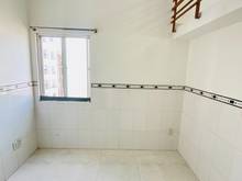 Hình ảnh Phòng có gác, có máy lạnh,c ửa sổ thoáng mát Âu Dương Lân Q8