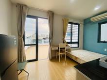 Hình ảnh Tô Hiến Thành Q10_Căn Hộ Bancol cực lớn_30m2_Mặt tiền đường_Full nt