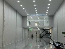 Hình ảnh Bán nhà mặt tiền Nguyễn Thị Minh Khai, Quận 1