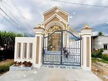 Hình ảnh Nhà gác lửng mái thái 2 mặt tiền đường nhựa  Có 3 phòng ngủ, 1p thờ,1p