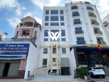 Hình ảnh Cho thuê Biệt Thự  8 Tầng bán cổ điển giữa Quận 3 DTSD: 1300m2