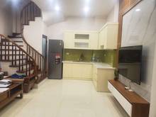 Hình ảnh Pháo Đài Láng bán nhà 35m2 xây 5 tầng, ngõ nông vài bước chân ra phố