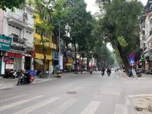 Hình ảnh Cho thuê biệt thự cổ 3 tầng, mặt phố Lò Đúc, 1560m2, mt10m