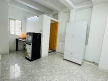 Hình ảnh Phòng giá rẻ full nội thất ban công lớn QUận 10