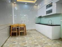 Hình ảnh Bán nhà Đê La Thành 35m x 4 tầng - Sổ đỏ vuông đẹp ngõ rộng ba gác