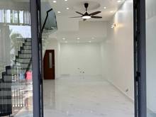Hình ảnh Bán nhà trệt 2 lầu đường Trường Lưu , Long Trường , Quận 9