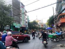 Hình ảnh Bán gấp MT đường Nguyễn Gia Trí (D2), Bình Thạnh (9X20) giá 31,5 tỷ